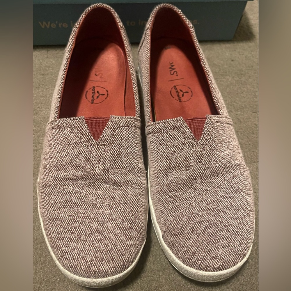 Women’s Toms Shoes